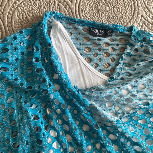 Blue shirt w zipper detail - Picture 3 of 4